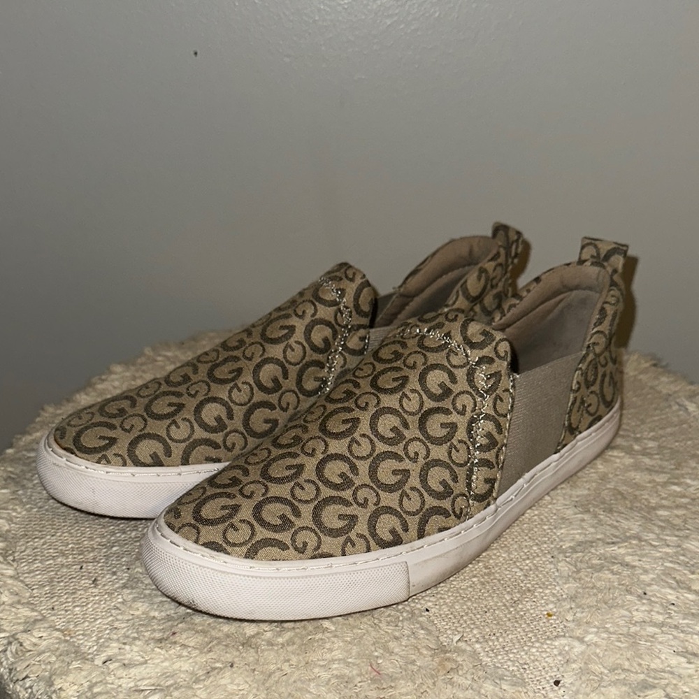 Tan Sneakers with Geometric Pattern and Slip-On Design